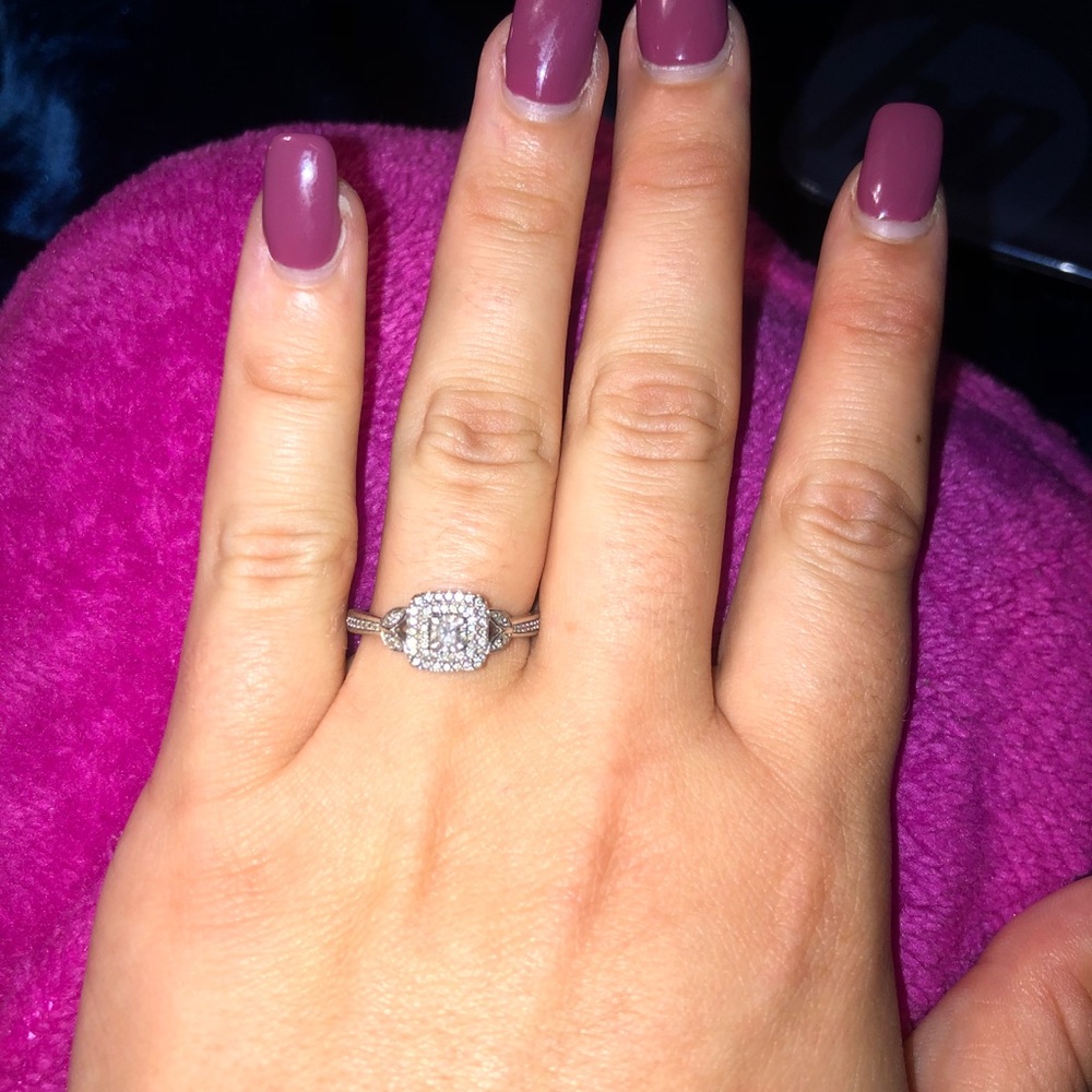 Vera wang engagement ring